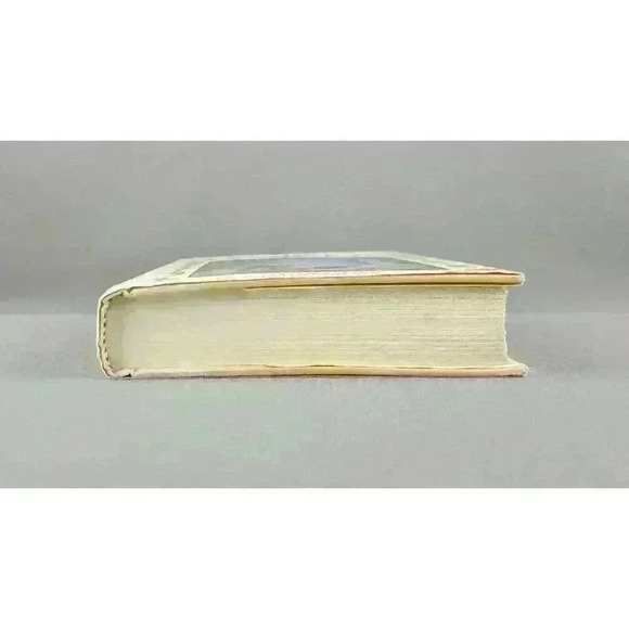 Legends of Camber of Culdi Saint Camber by Katherine Kurtz Hardcover 1st Edition - Picture 7 of 9